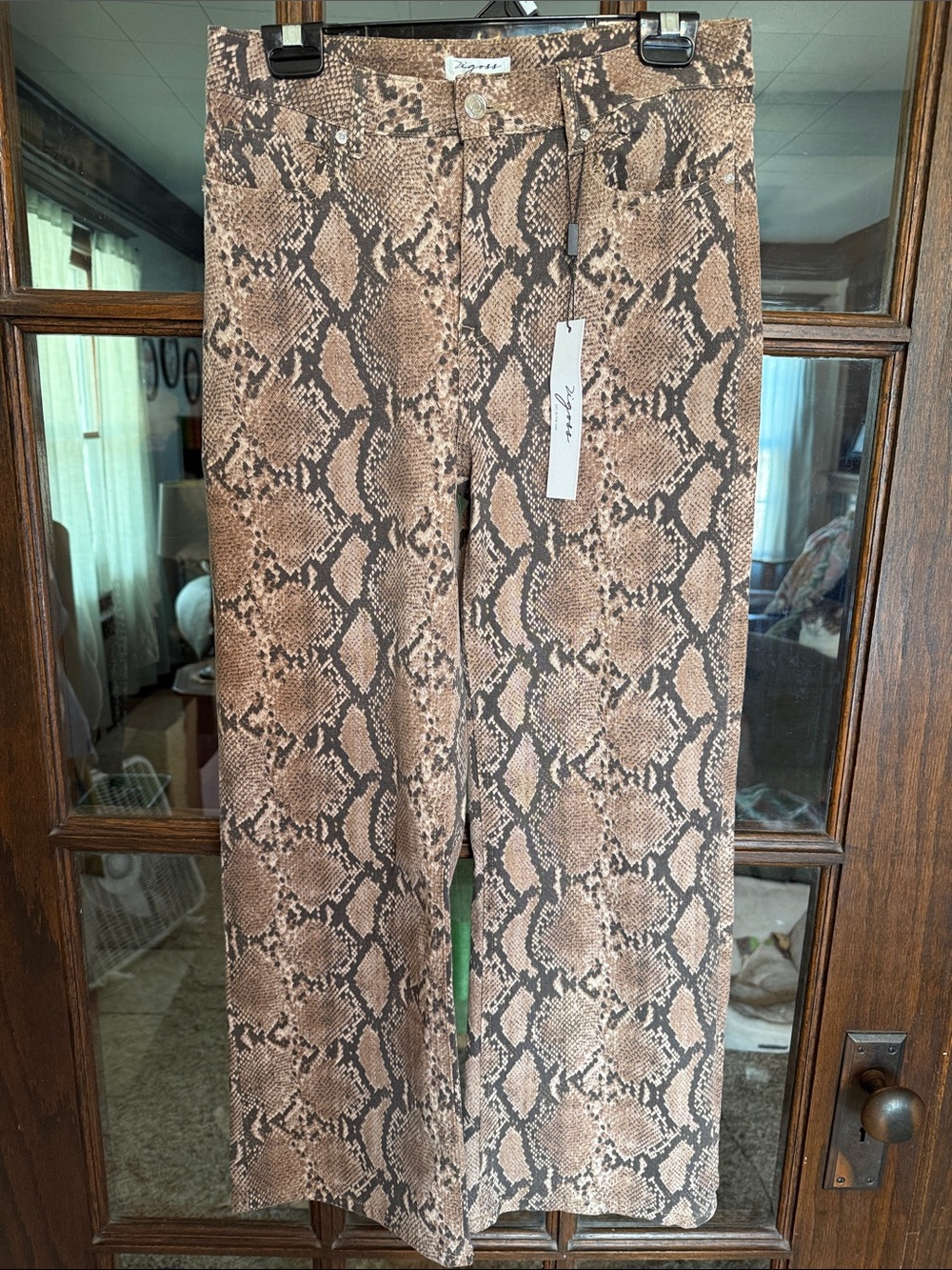 Vigoss High Rise Straight Leg Snakeskin Print Jeans Brown Tan Boho Size 7/28 NEW